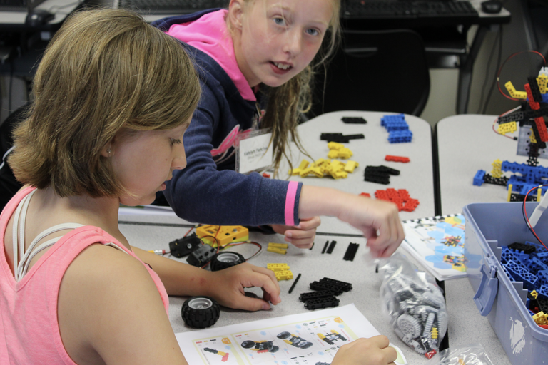 Robotics Workshop JR (Level 4) Ages 6-15 @ Dehkhoda School (2026-10-03 - 2026-11-14)